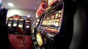 Live Baccarat ဂိမ်း — ဒိုင်စစ်စစ်နှင့် ကစားနိုင်